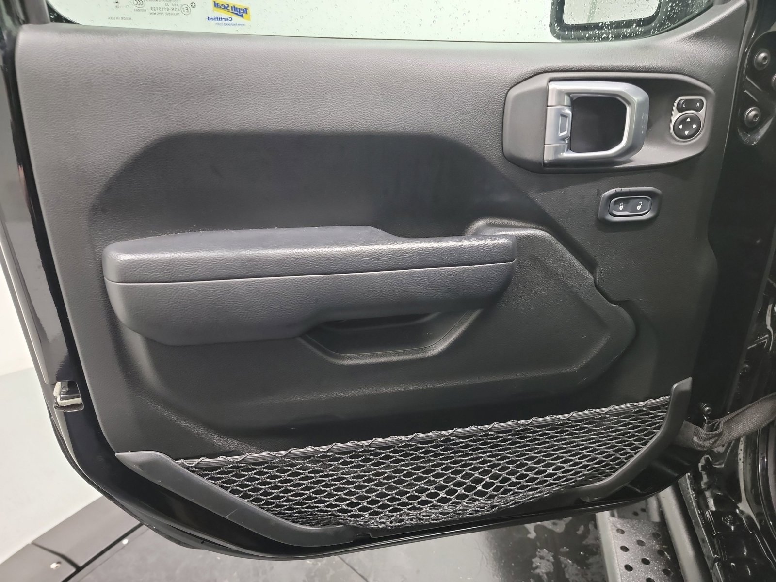 Used 2023 Jeep Wrangler Unlimited Sport image 13