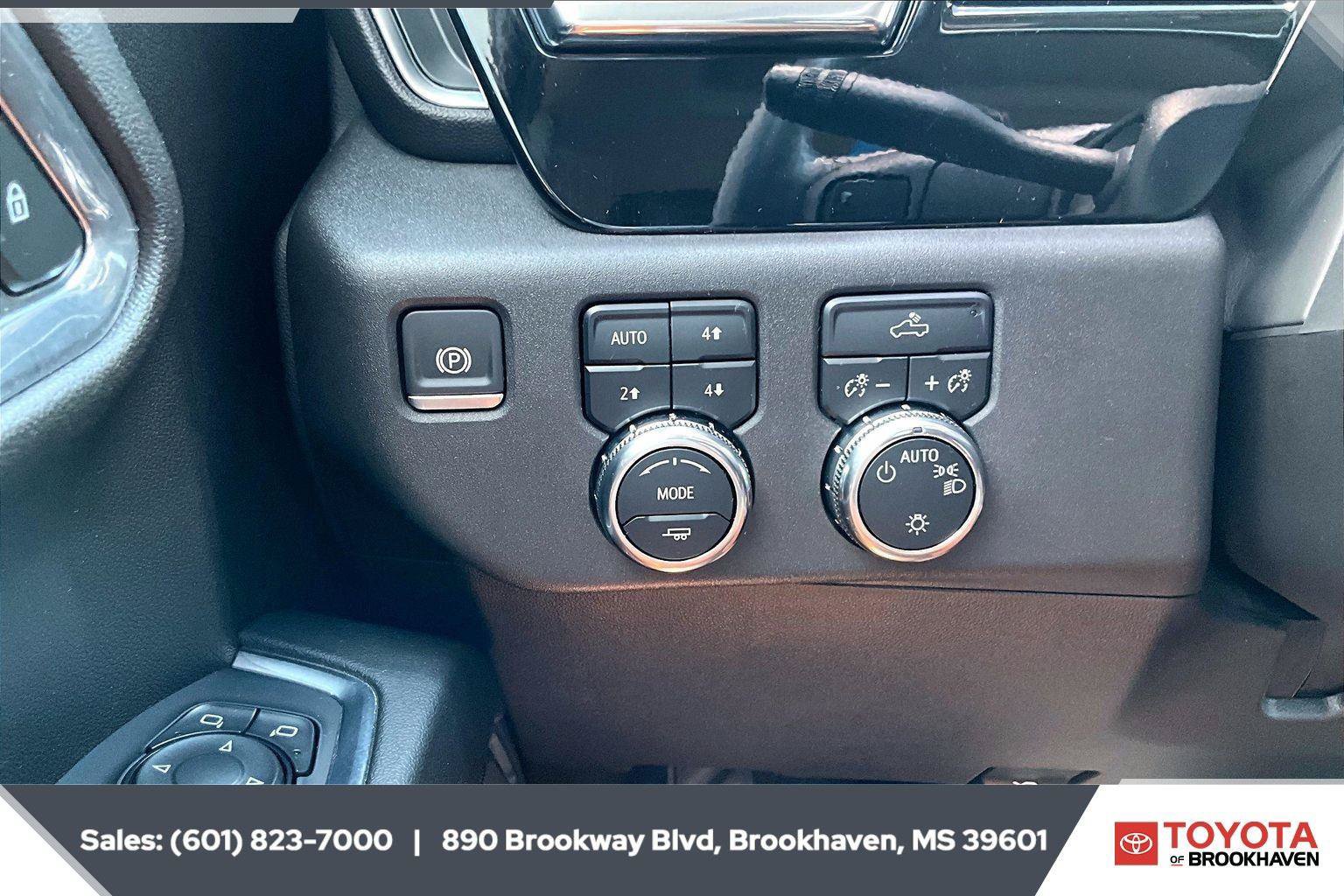 Used 2024 GMC Sierra 1500 SLE w/ X31 Off-Road Package AWD/4WD image 22