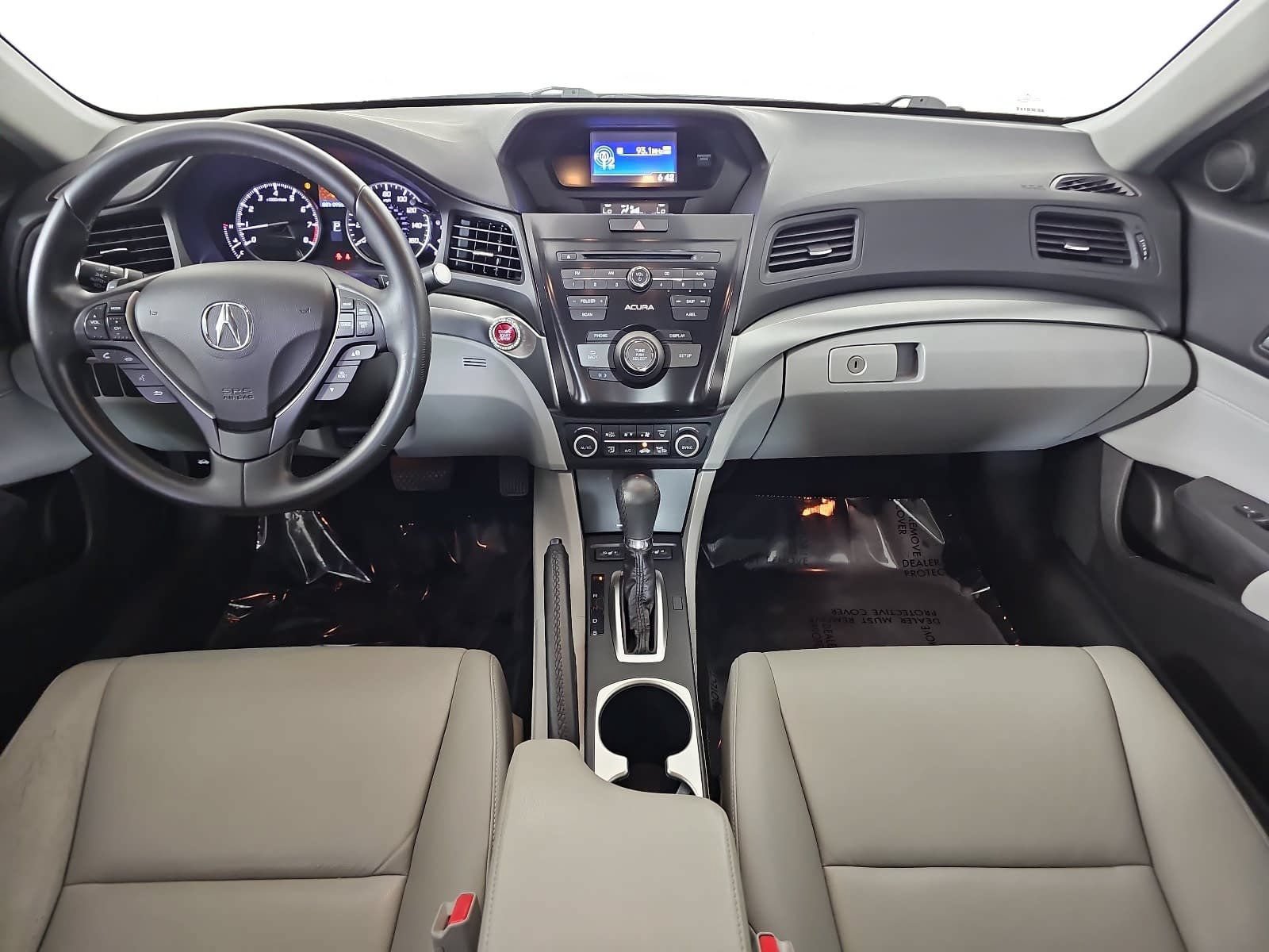 Used 2017 Acura ILX w/ AcuraWatch Plus Package FWD image 11