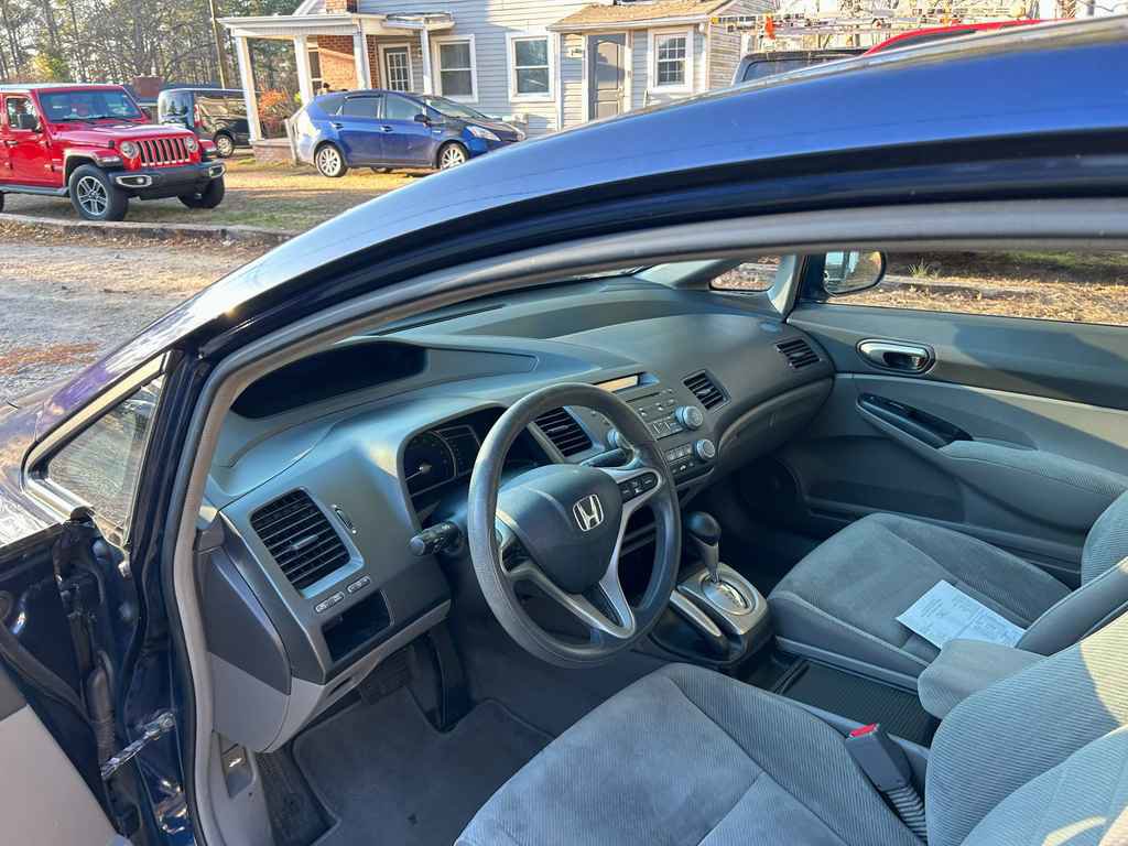 Used 2010 Honda Civic LX image 8