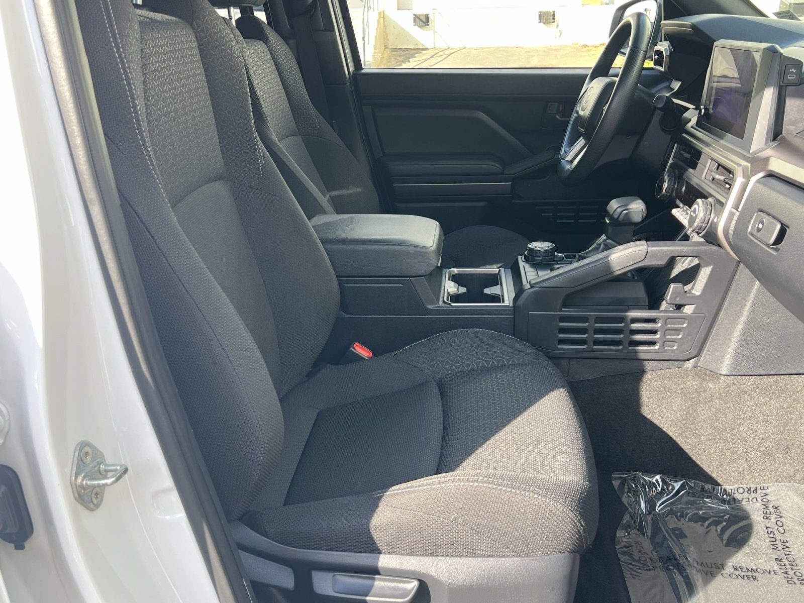 Used 2025 Toyota 4Runner SR5 AWD/4WD image 28