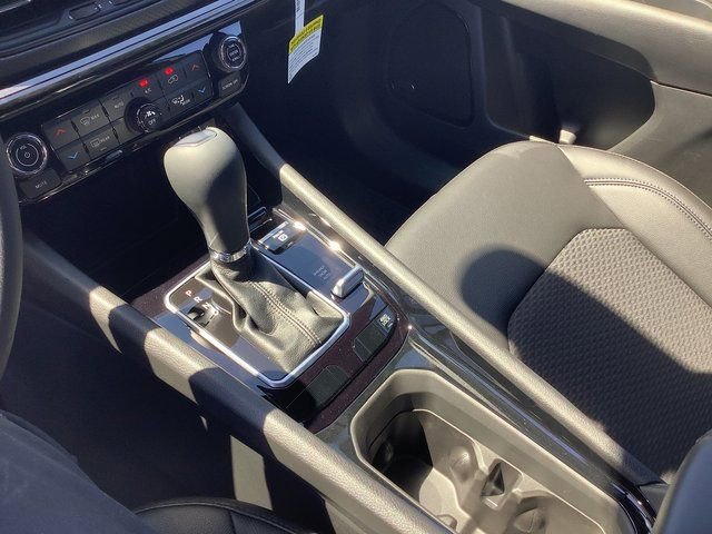 New 2025 Jeep Compass Latitude w/ Sun & Sound Group AWD/4WD image 18