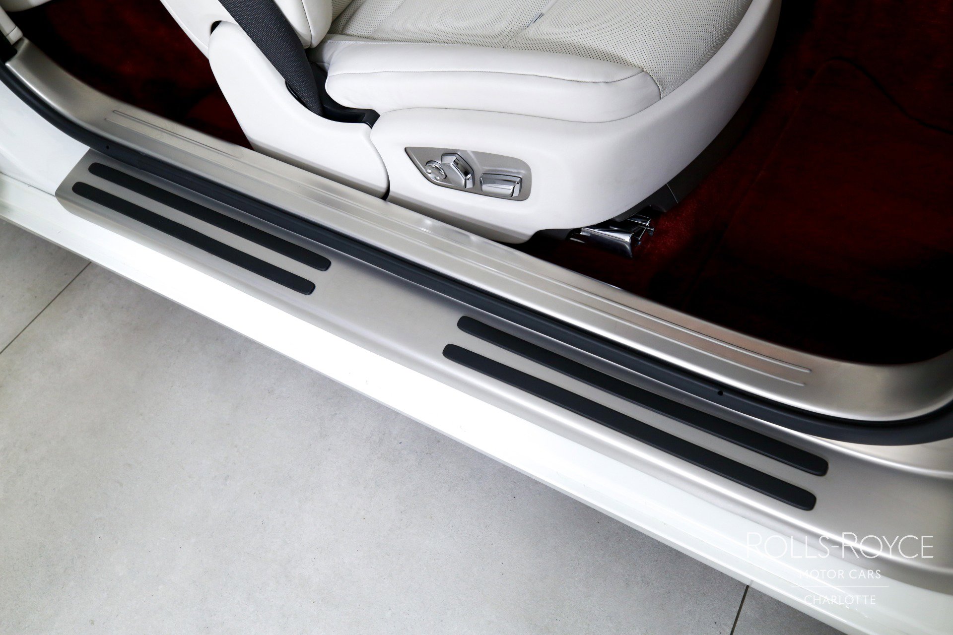 Certified 2020 Rolls-Royce Dawn image 26