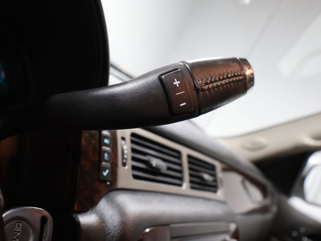 Used 2009 GMC Sierra 1500 Denali image 32