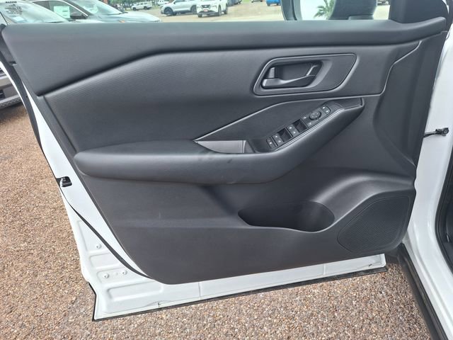 Certified 2025 Nissan Rogue S AWD/4WD image 10