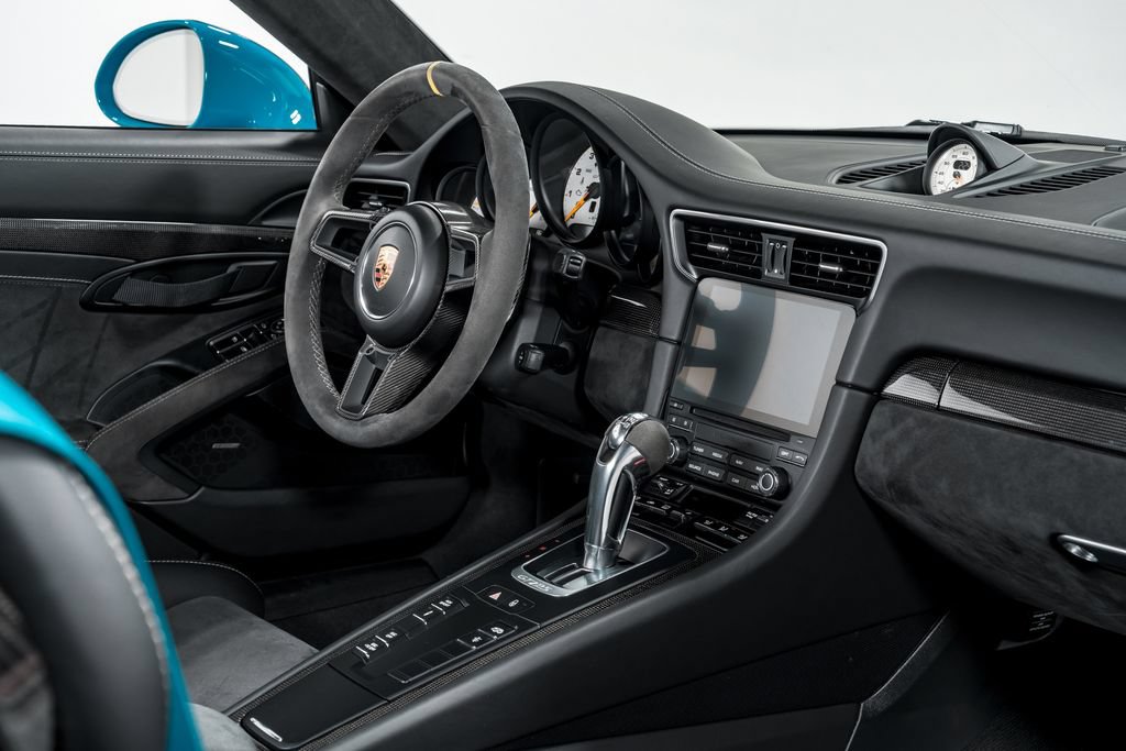 Used 2018 Porsche 911 GT2 RS w/ Weissach Package RWD image 33