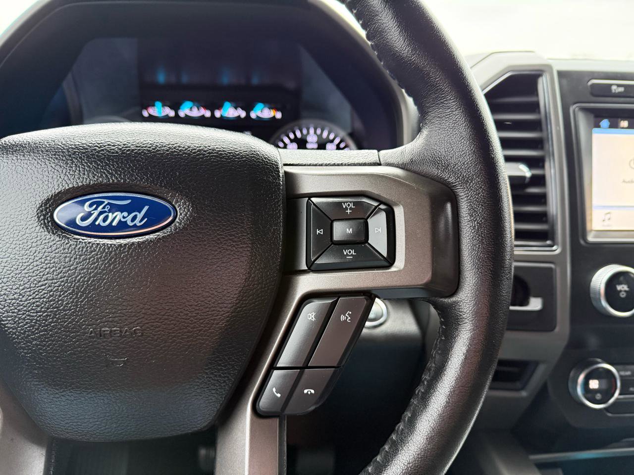 Used 2019 Ford Expedition XLT w/ Equipment Group 201A image 25