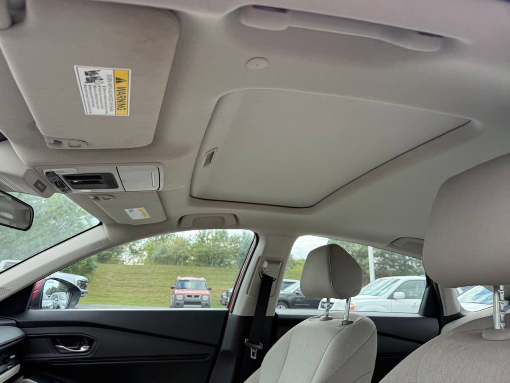 Used 2023 Honda Accord EX image 8