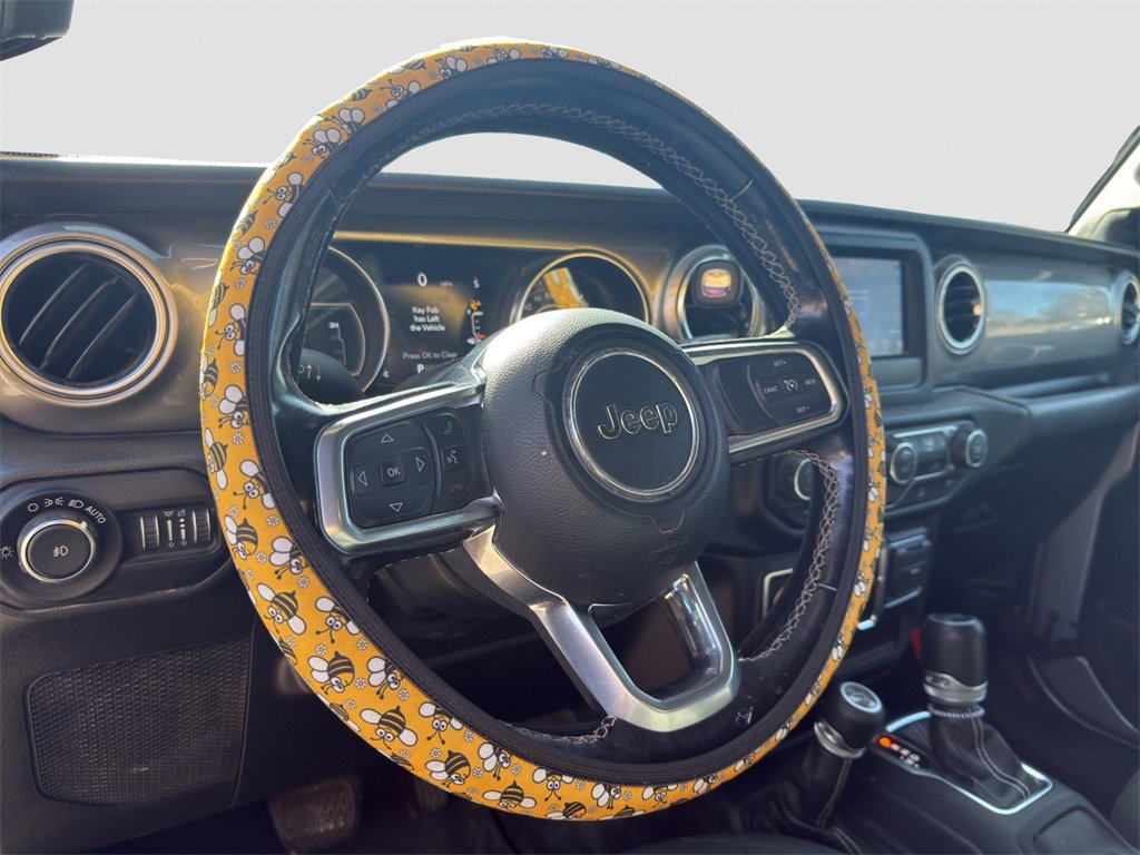 Used 2020 Jeep Wrangler Unlimited Sahara image 8