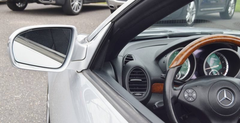 Used 2011 Mercedes-Benz SLK 350 image 33
