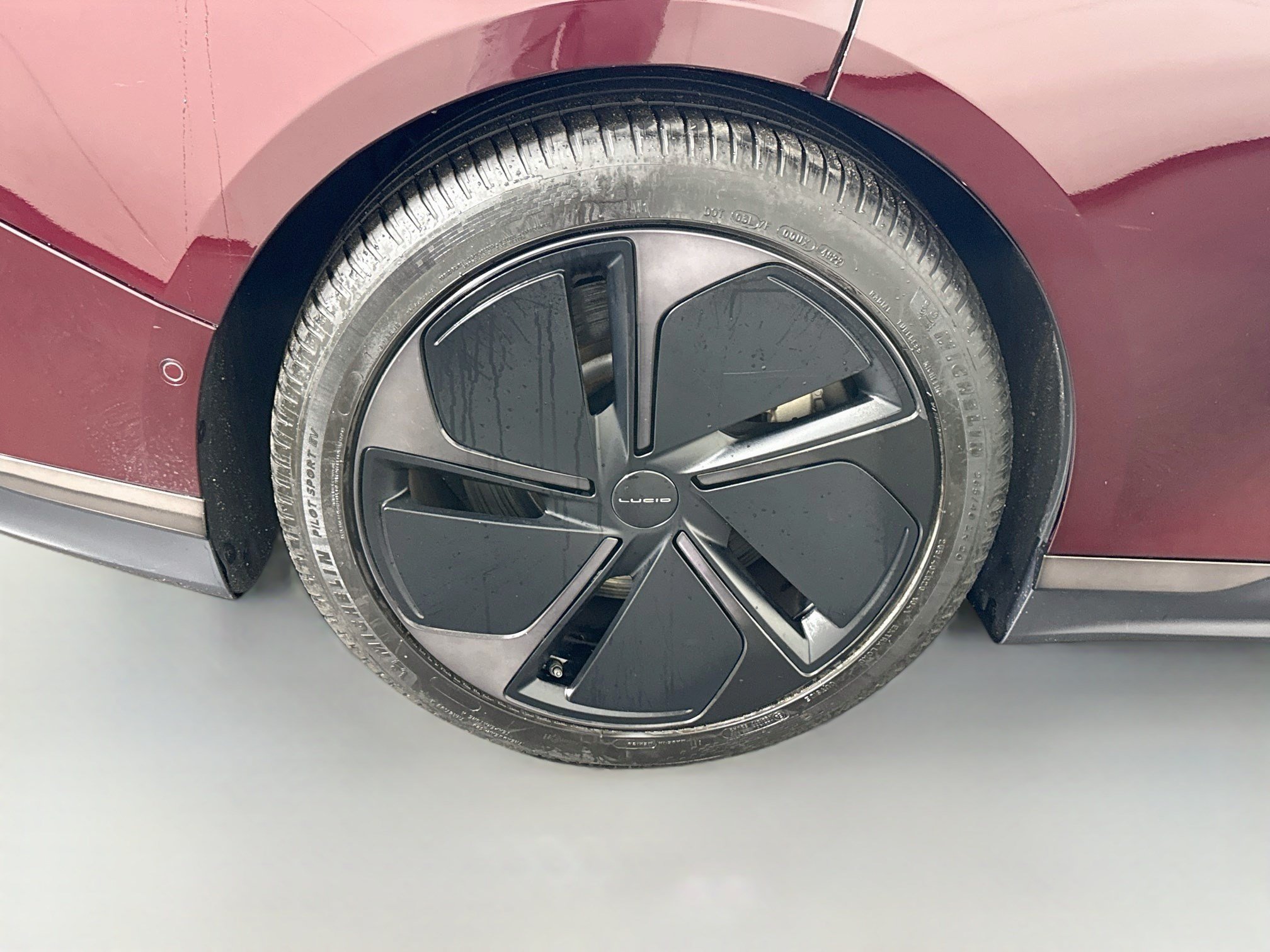 Used 2024 Lucid Air Touring AWD/4WD image 32