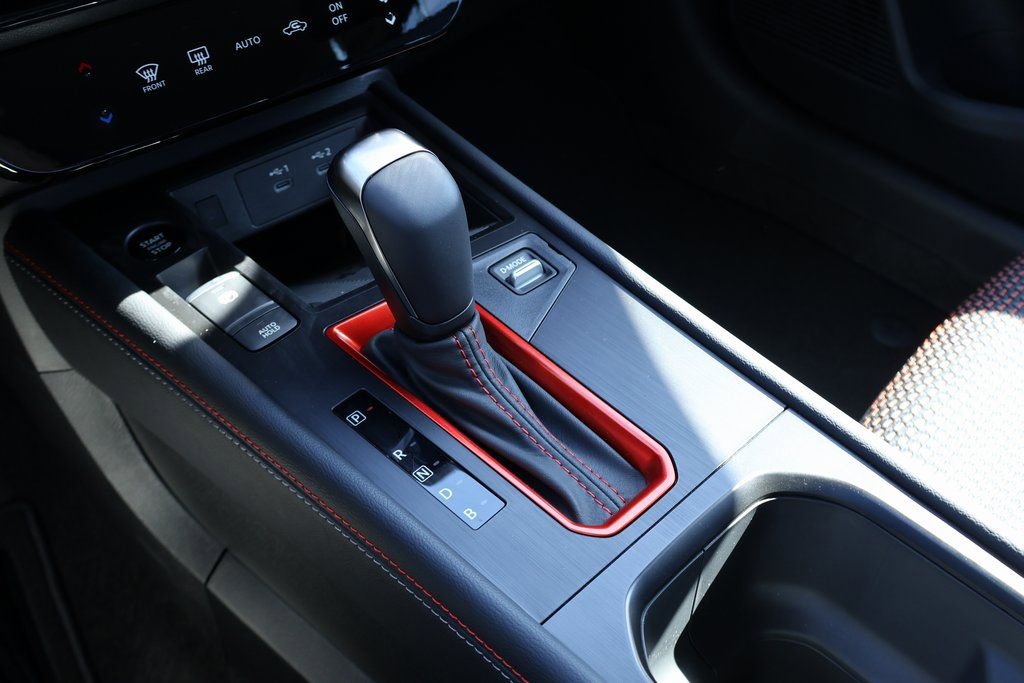 New 2026 Nissan Kicks SR image 13