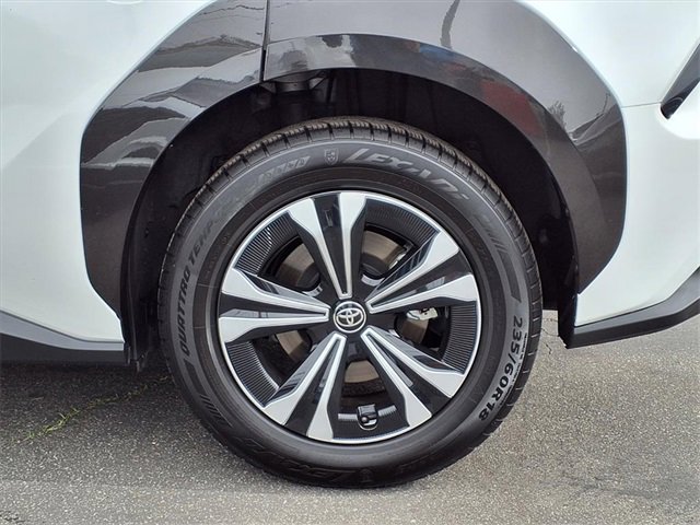 Used 2024 Toyota bZ4X XLE image 7