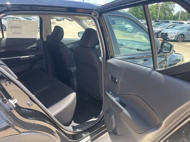 New 2025 Nissan Kicks Play S image 17