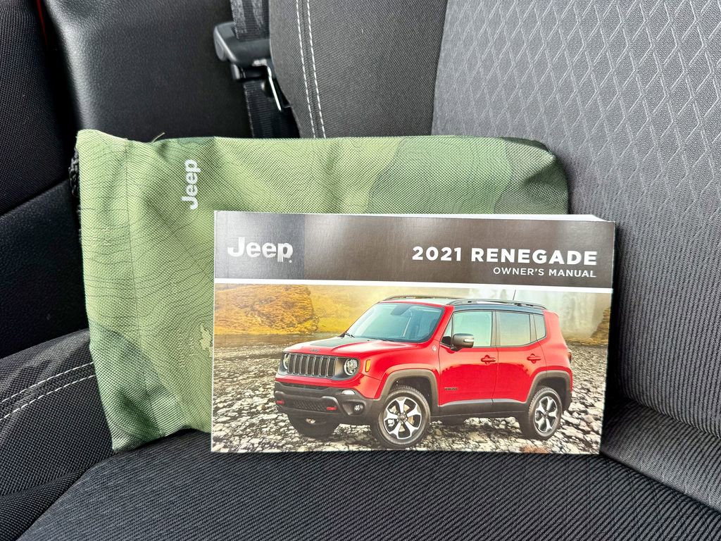 Used 2021 Jeep Renegade Latitude image 35