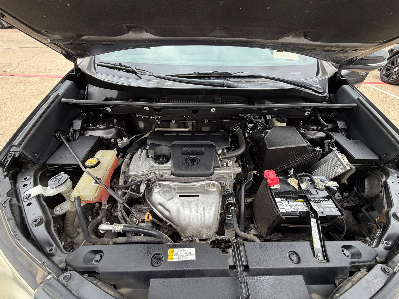 Used 2018 Toyota RAV4 SE w/ Power Extra Value Package image 27