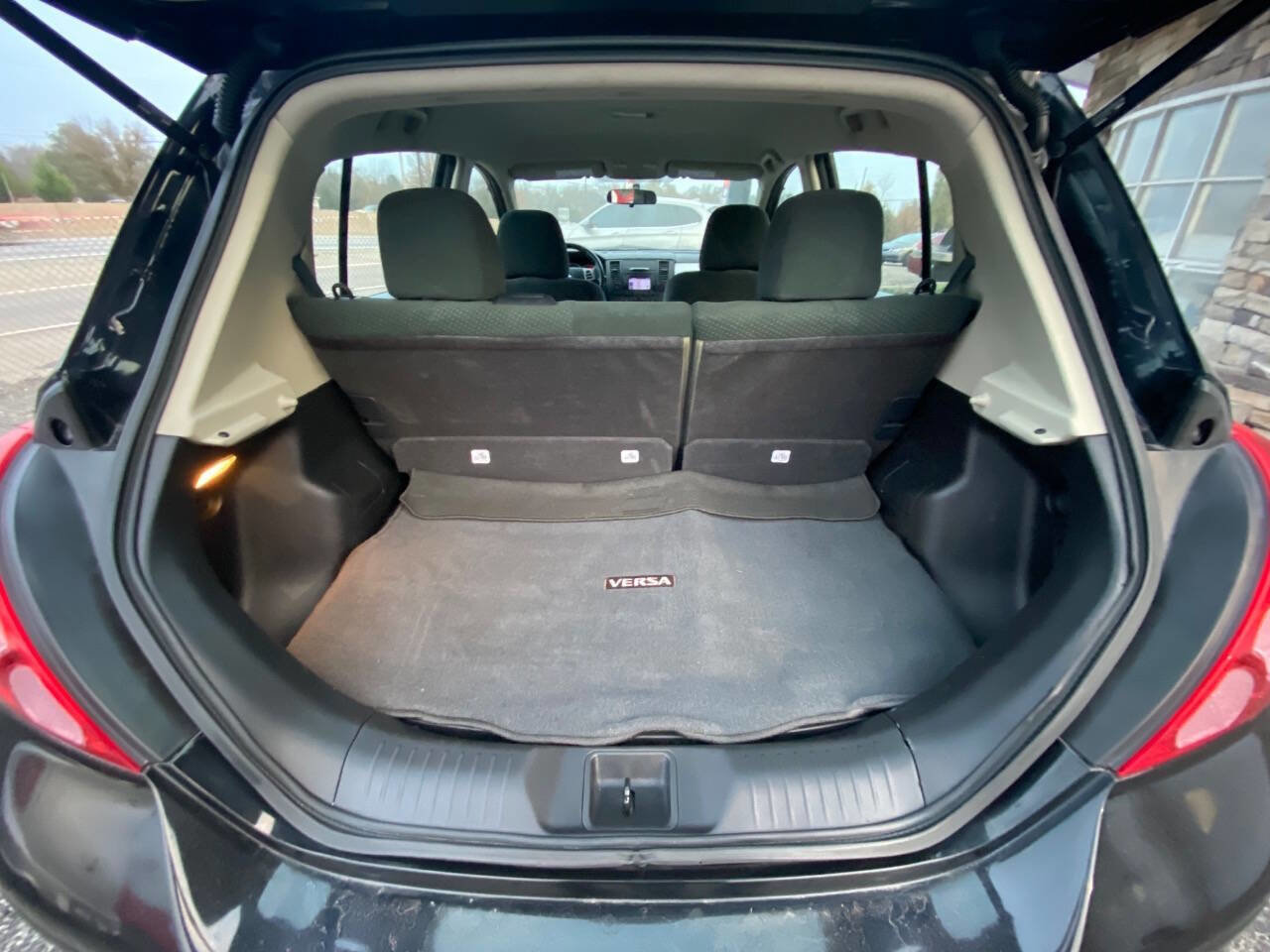 Used 2012 Nissan Versa 1.8 S w/ Special Edition Pkg image 16