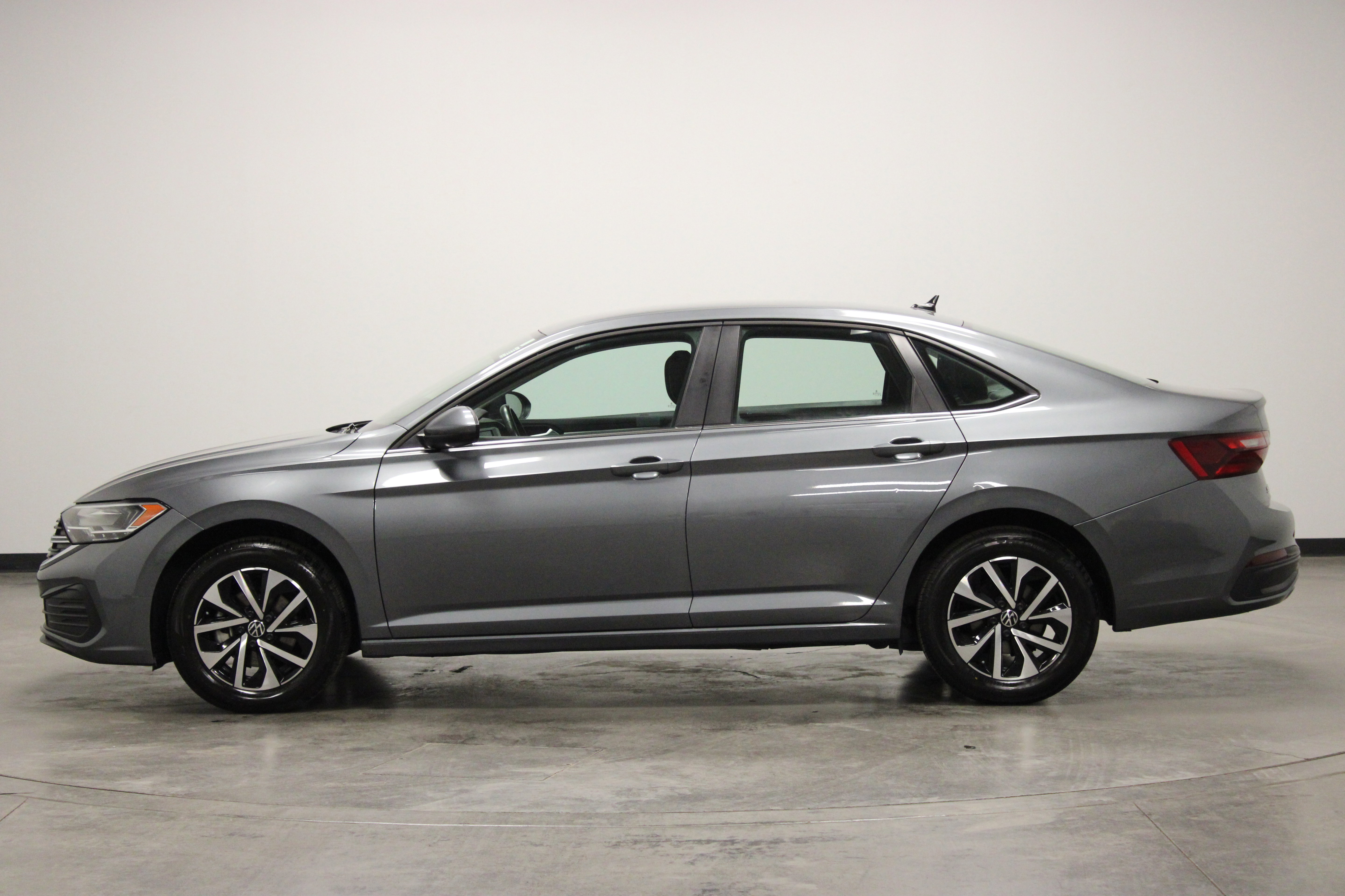 Used 2024 Volkswagen Jetta S FWD image 5
