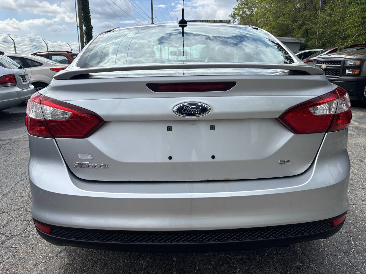 Used 2014 Ford Focus SE w/ Equipment Group 201A image 5