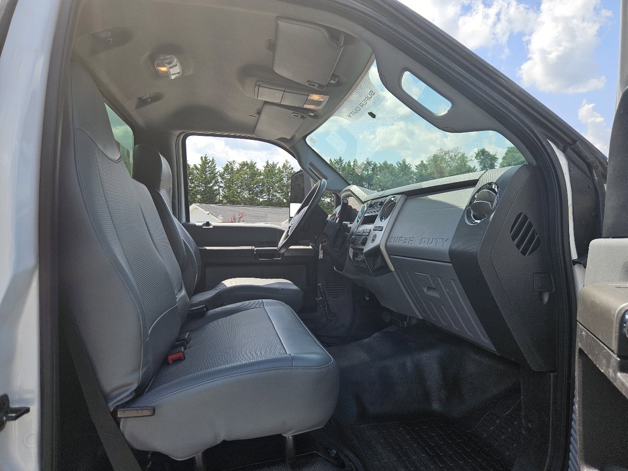 Used 2022 Ford F650 2WD Regular Cab Super Duty image 52