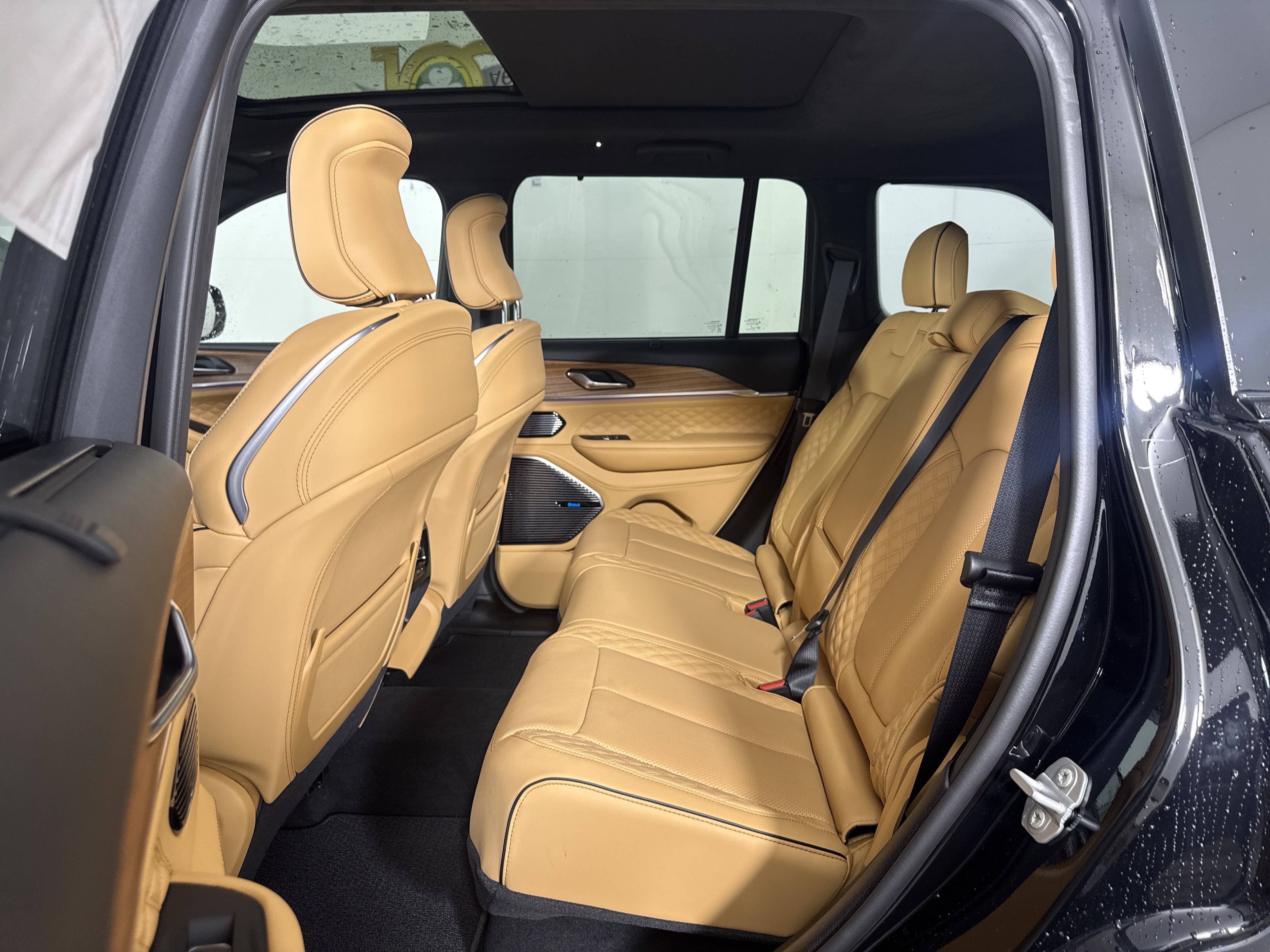 New 2027 Jeep Grand Cherokee Summit AWD/4WD image 11