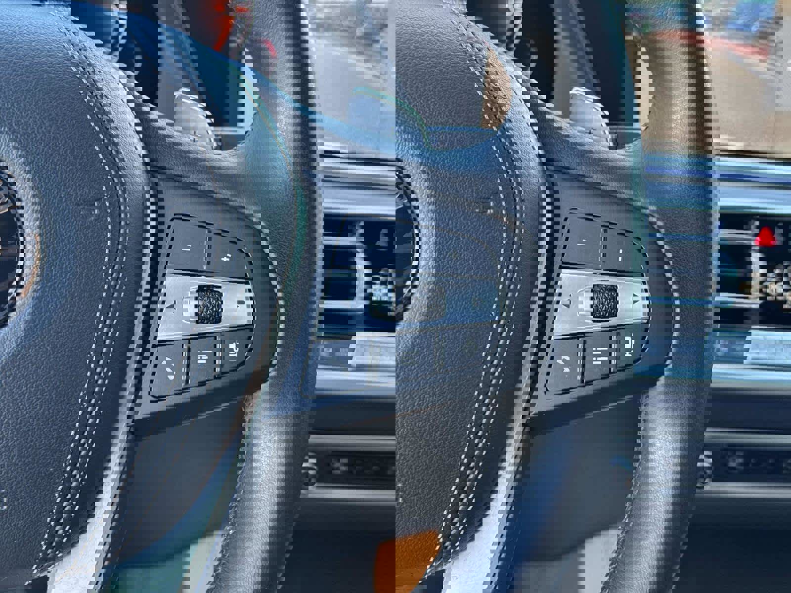 Used 2023 BMW X5 sDrive40i w/ Parking Assistance Package image 30