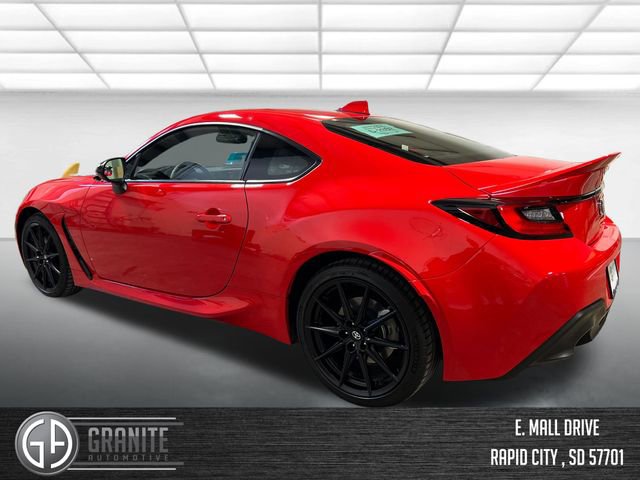 Used 2025 Toyota GR86 Premium w/ ALL Weather Mat Package (TMS) RWD image 4