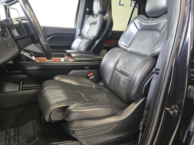 Used 2020 Lincoln Navigator Reserve w/ Equipment Group 208A Reserve AWD/4WD image 24