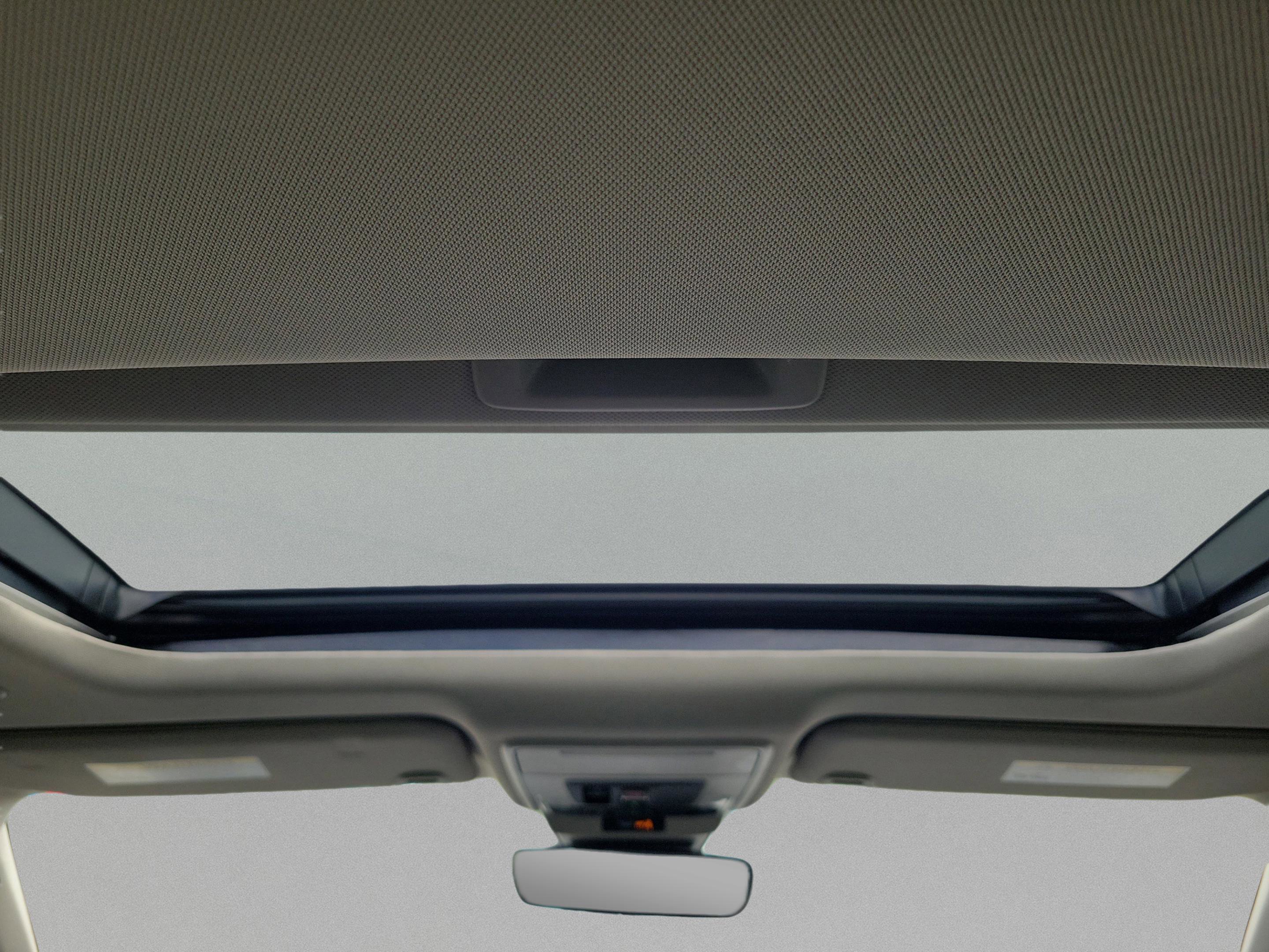 Used 2024 Honda Accord Touring image 11
