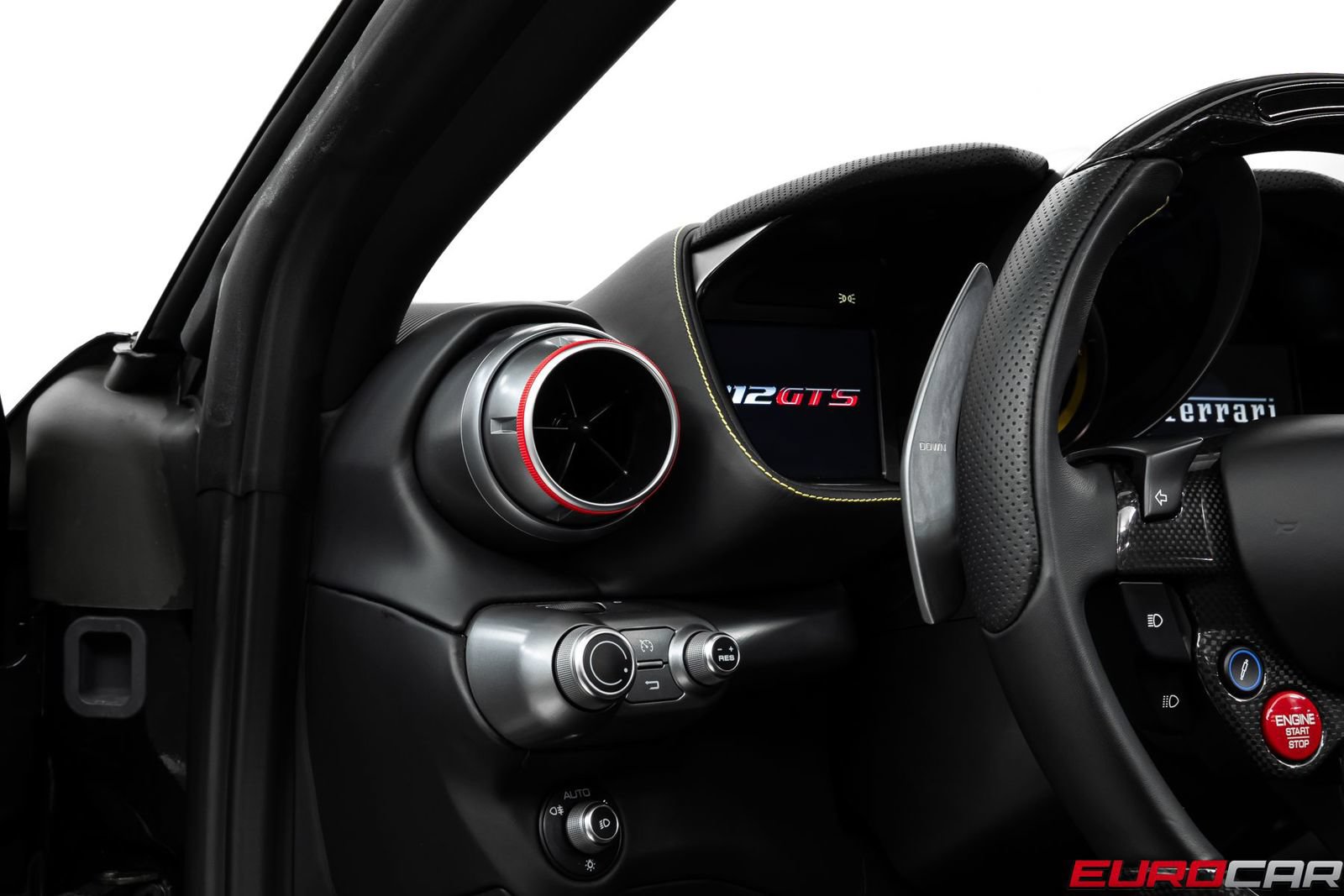 Used 2022 Ferrari 812 GTS RWD image 30