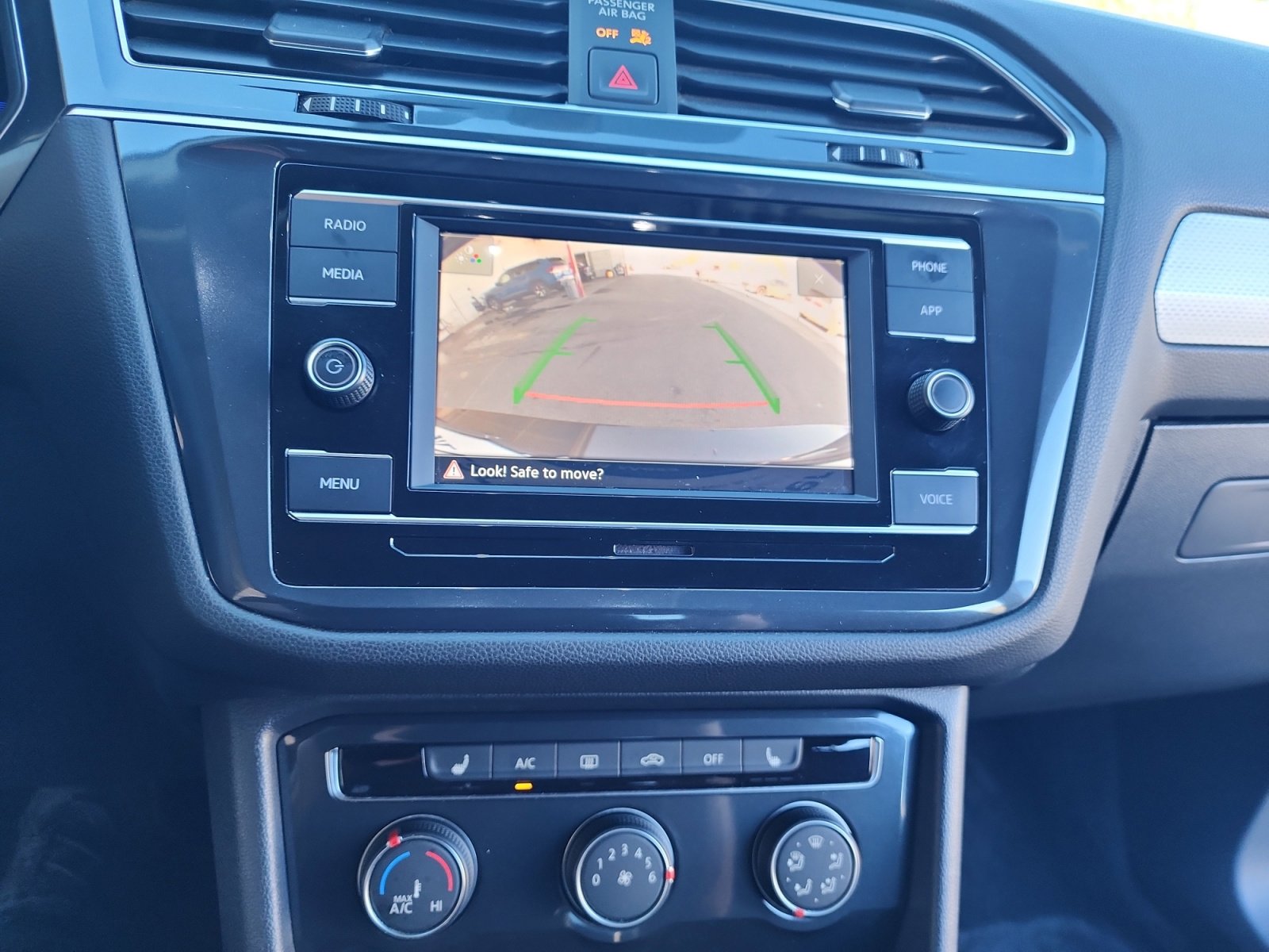 Used 2023 Volkswagen Tiguan S image 29