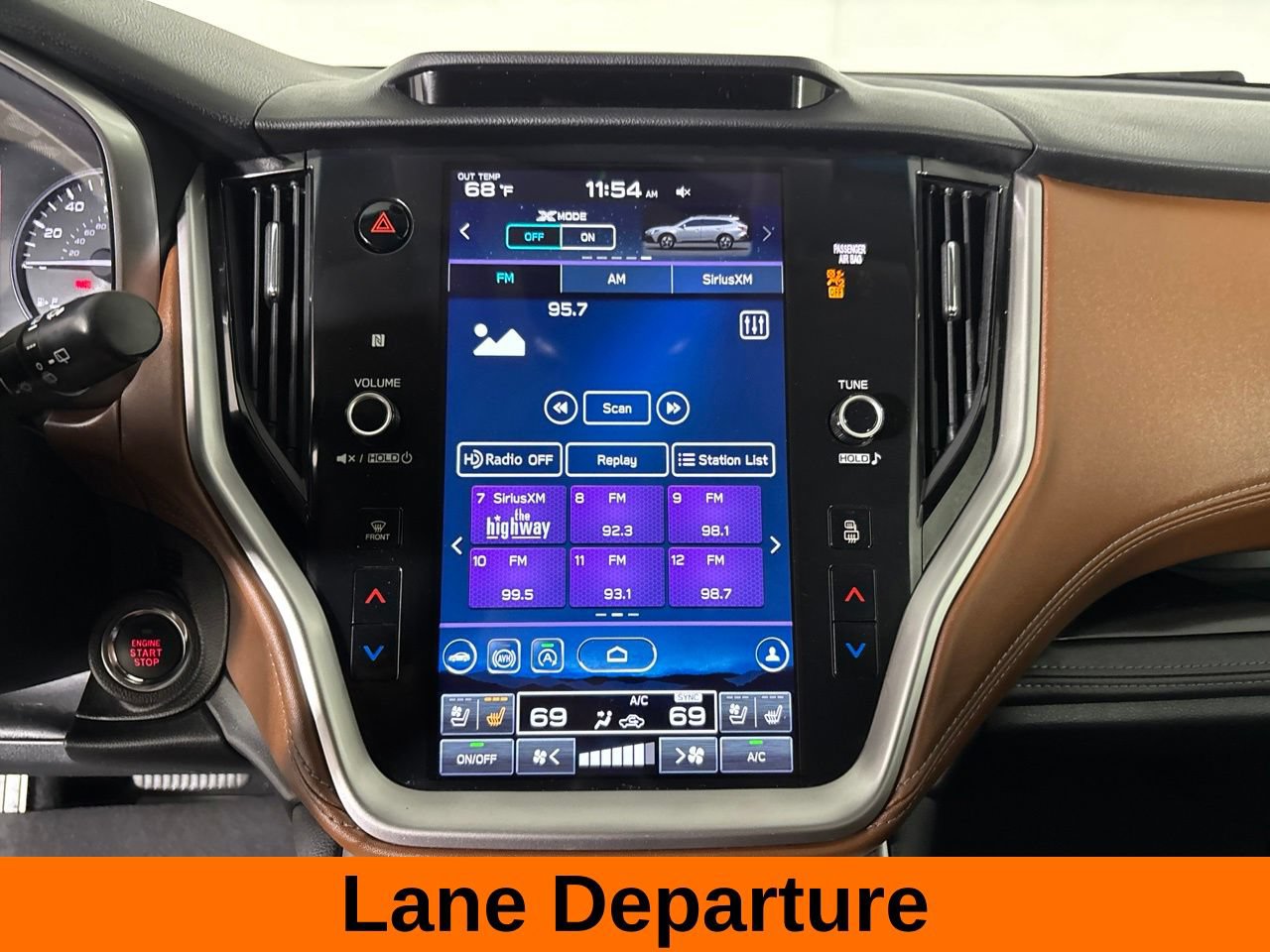 Used 2020 Subaru Outback Touring AWD/4WD image 18