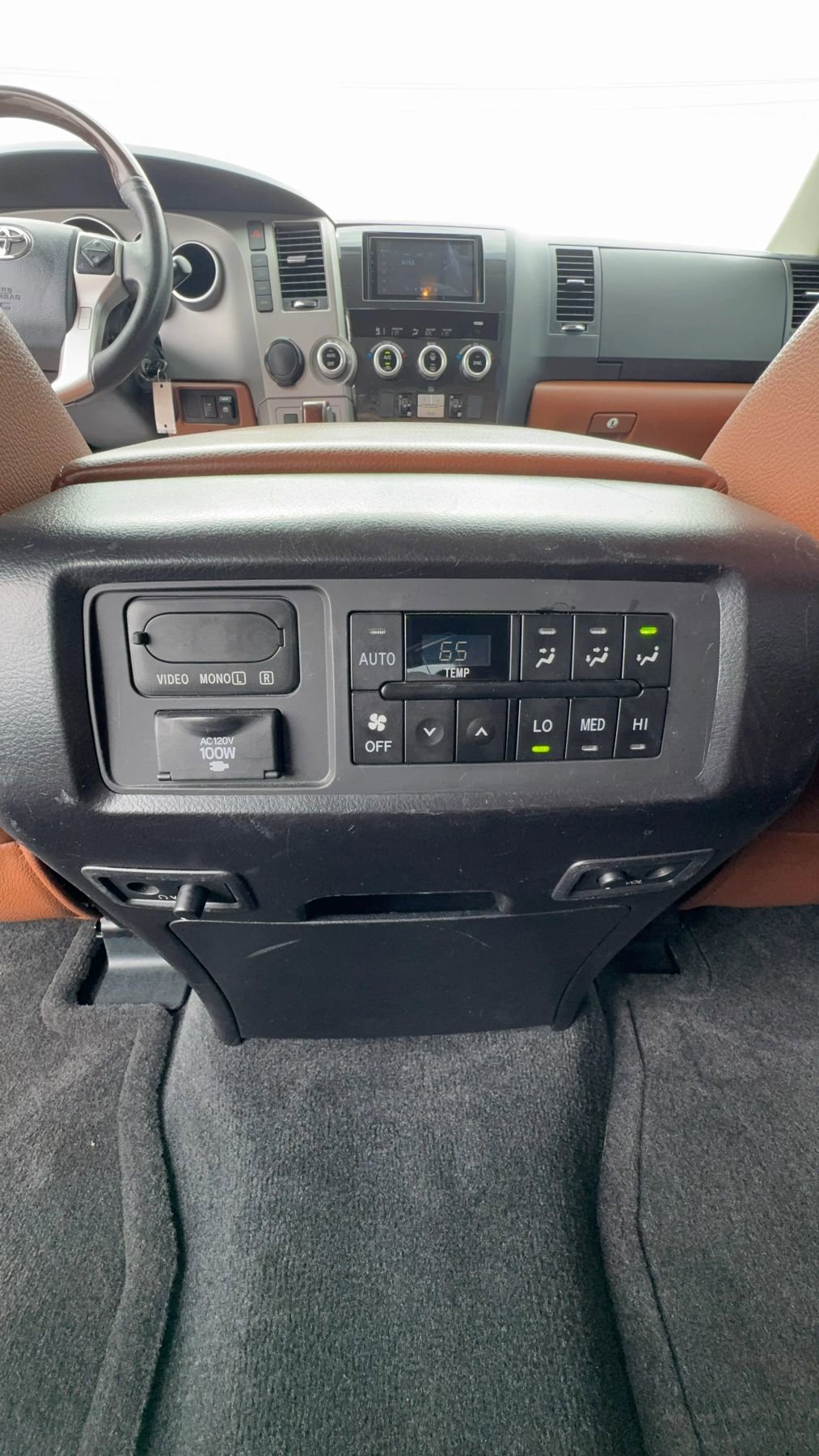 Used 2014 Toyota Sequoia Platinum RWD image 26