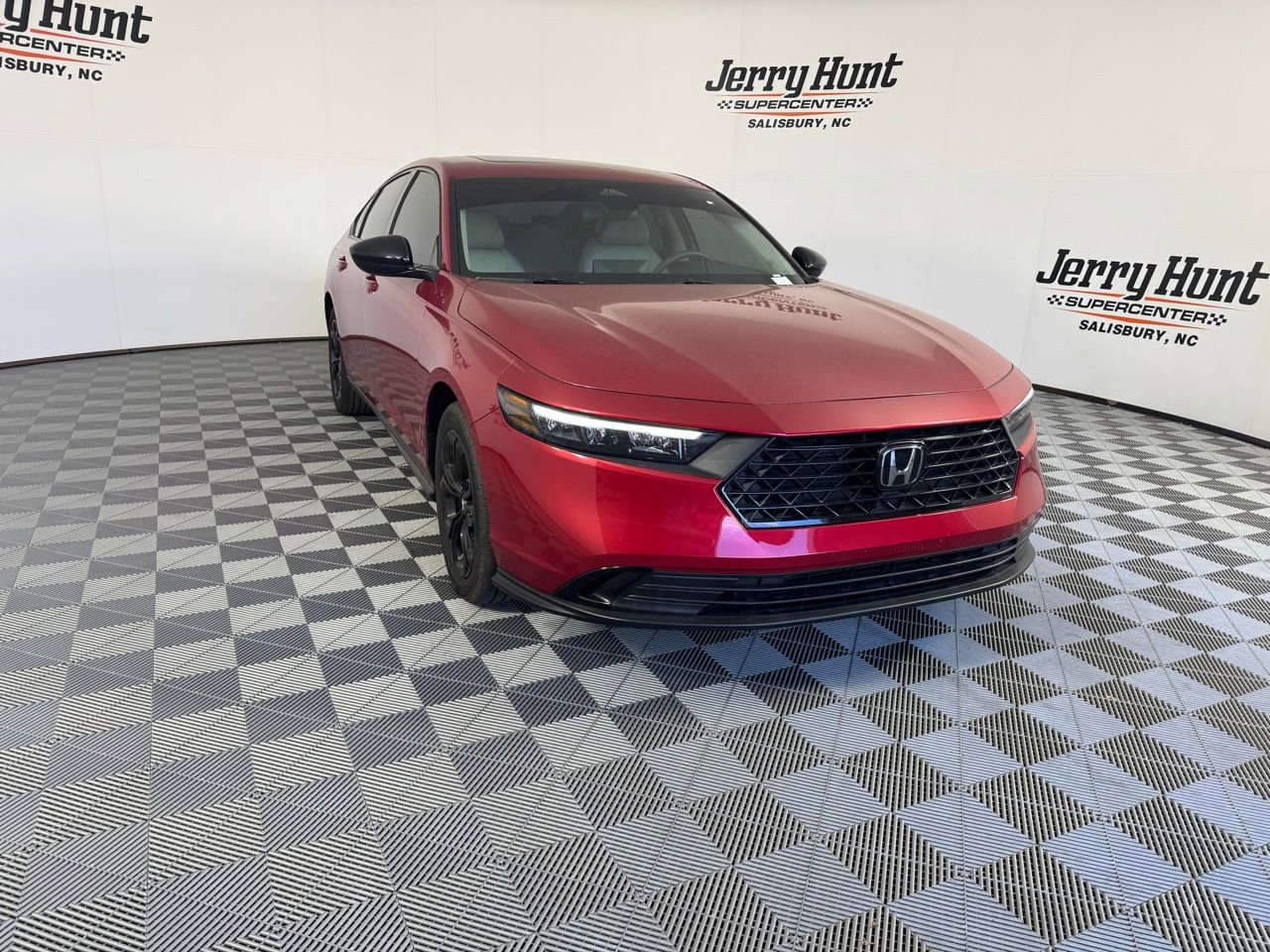 Used 2025 Honda Accord SE image 8