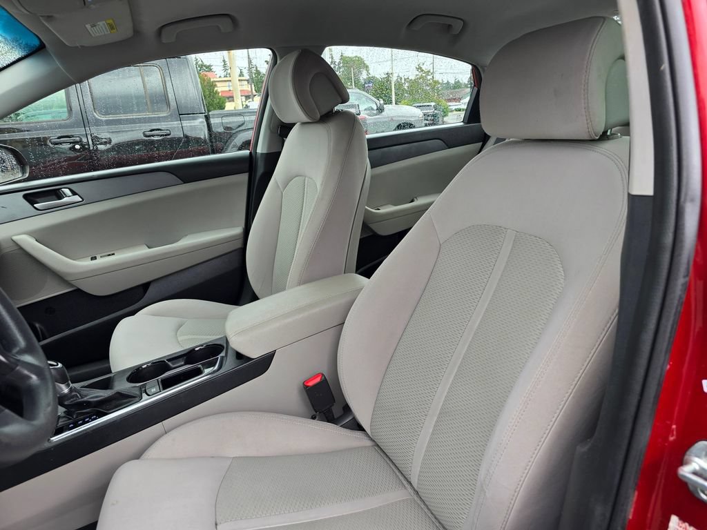 Used 2017 Hyundai Sonata SE FWD image 17