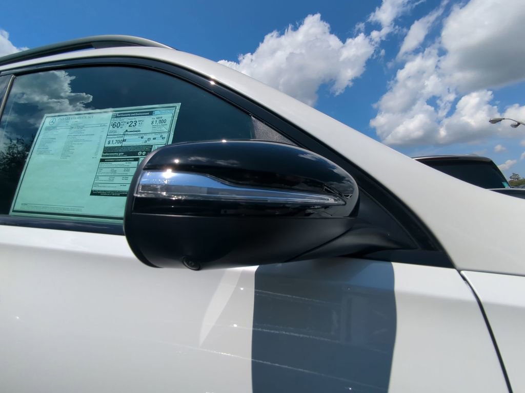 Used 2025 Mercedes-Benz GLE 450e 4MATIC image 25