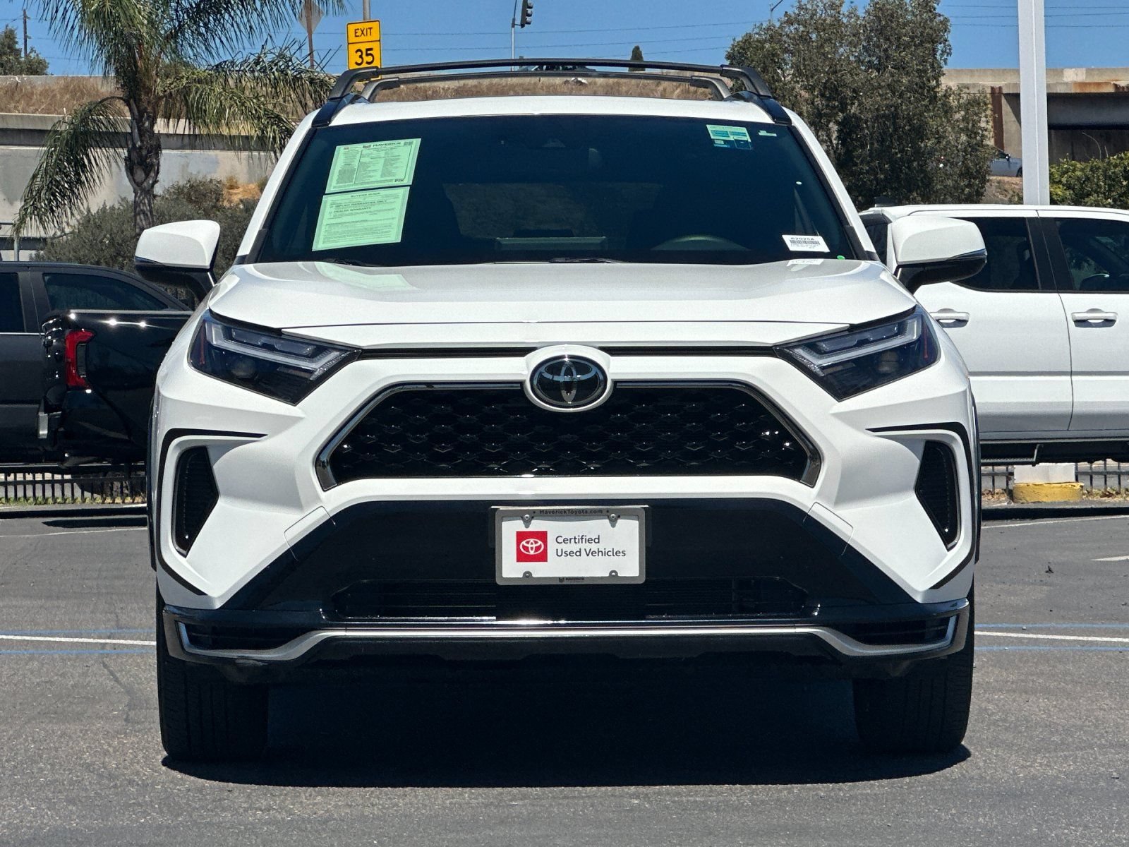 Used 2025 Toyota RAV4 SE w/ Weather & Moonroof Package AWD/4WD image 7