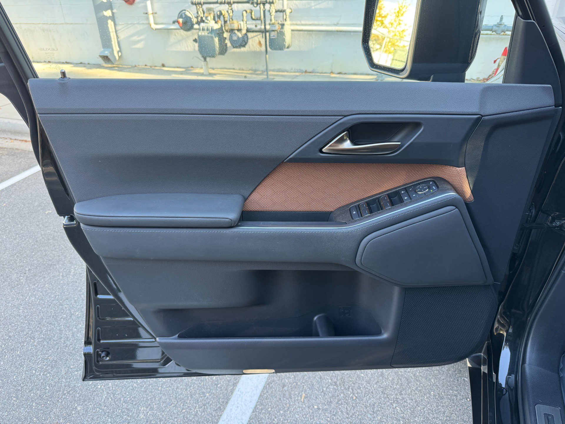 Used 2024 Lexus GX 550 image 19