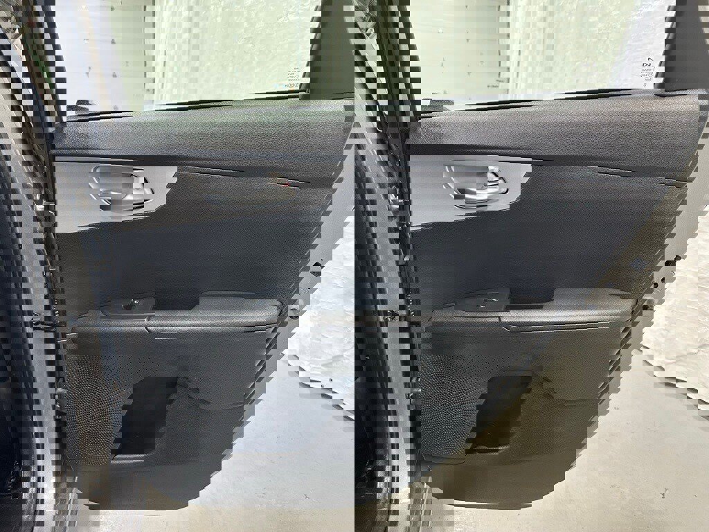 Used 2024 Kia Forte LXS image 44