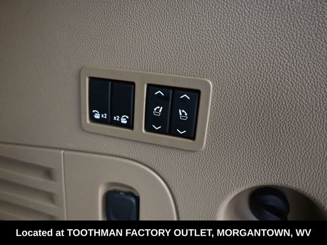 Used 2019 Cadillac Escalade Platinum image 8