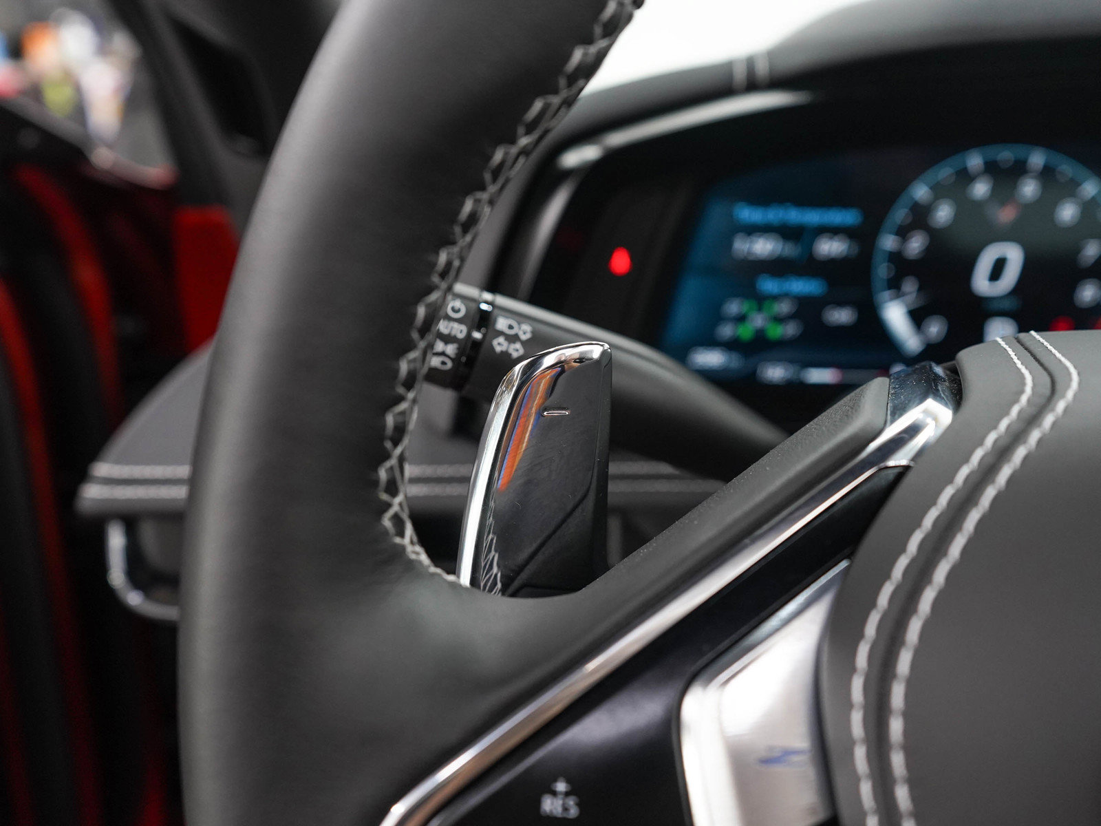 Used 2025 Chevrolet Corvette Z06 w/ Stealth Interior Trim Package RWD image 29