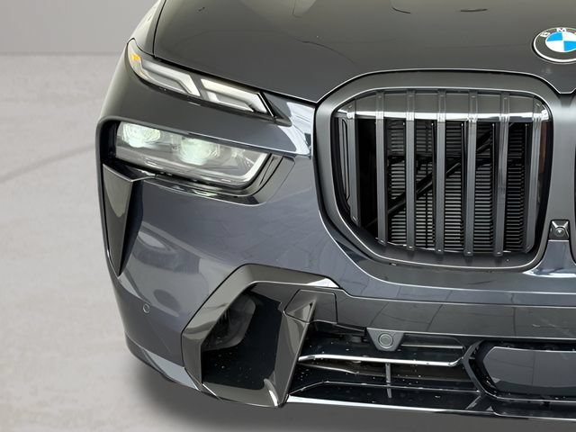 Certified 2026 BMW X7 xDrive40i w/ M Sport Package AWD/4WD image 2