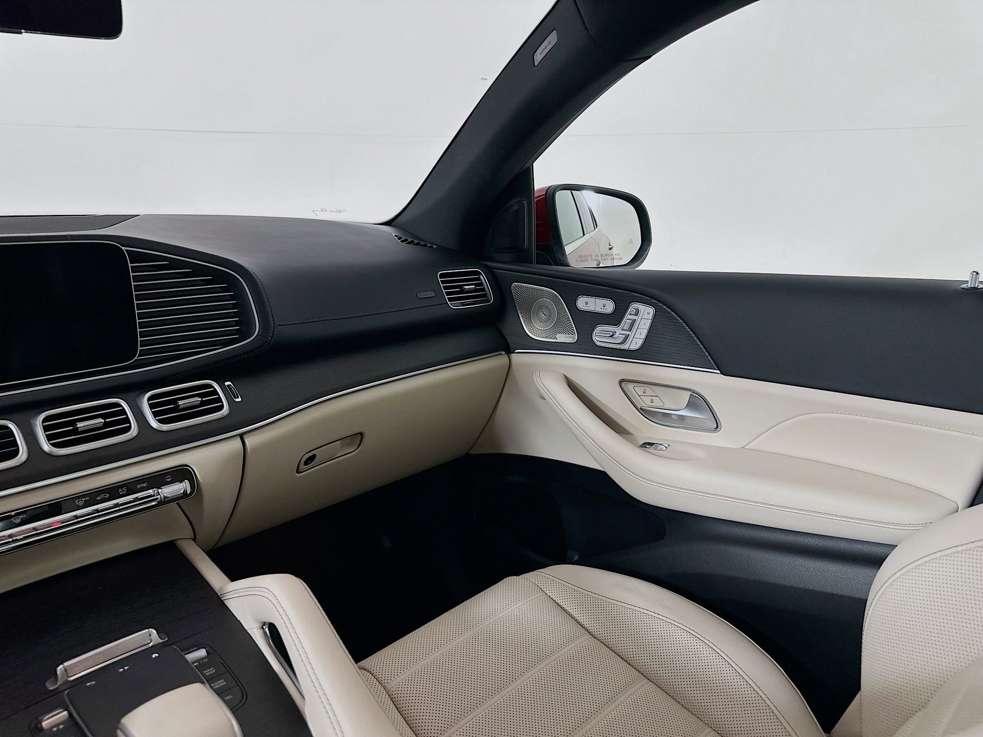 Used 2025 Mercedes-Benz GLE 450 4MATIC Coupe image 26