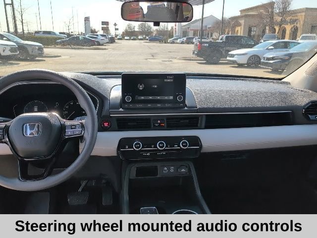 Used 2023 Honda Pilot LX image 4