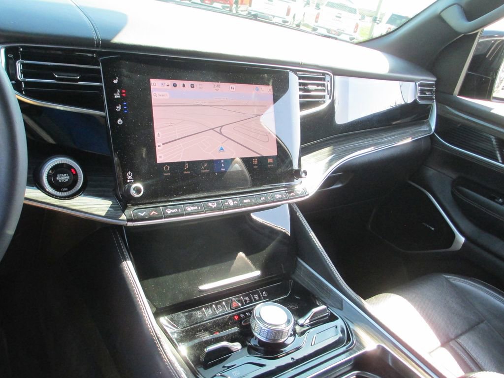 Used 2022 Jeep Wagoneer Series III image 31