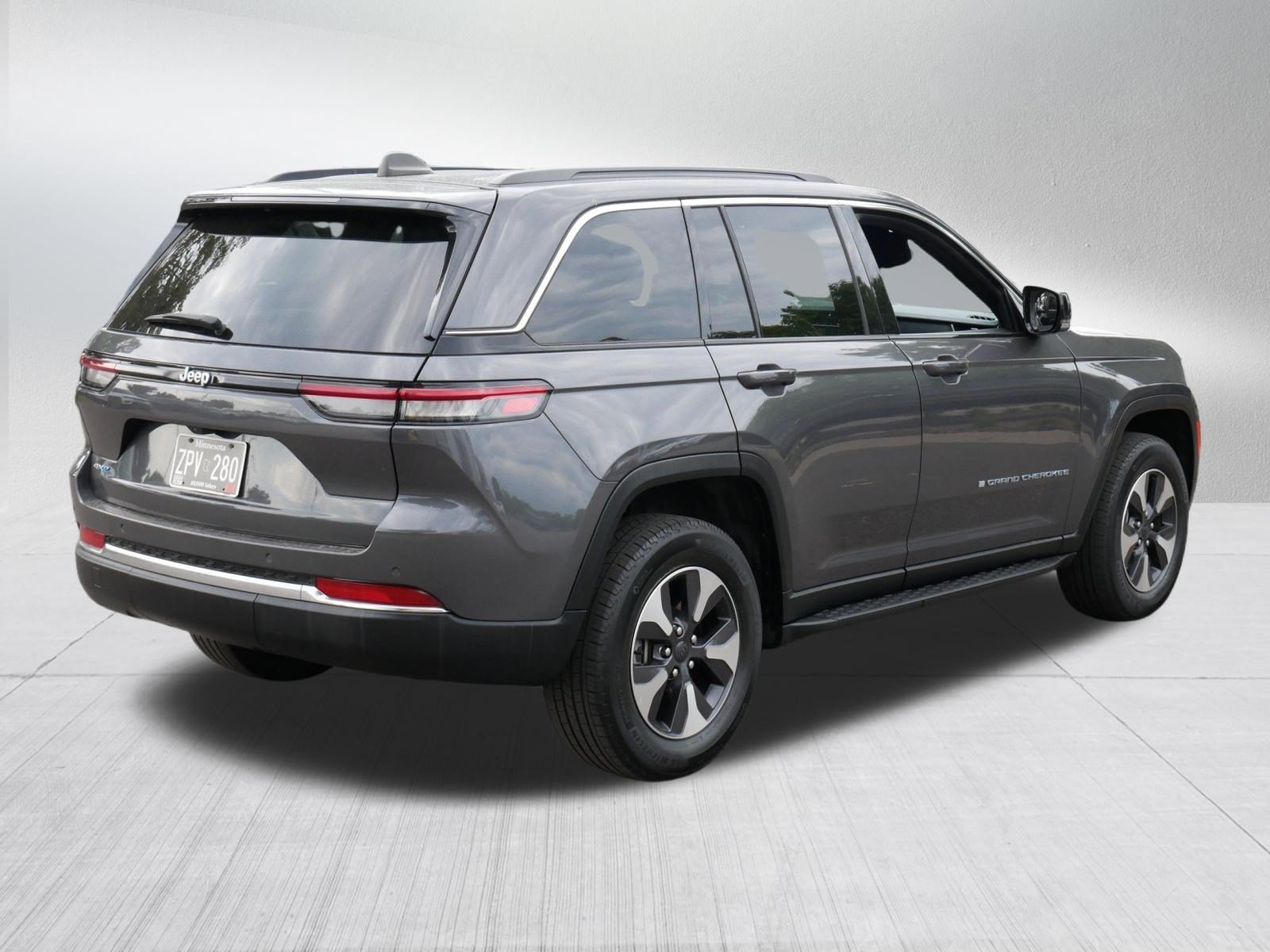 Used 2024 Jeep Grand Cherokee Limited 4xe AWD/4WD image 7