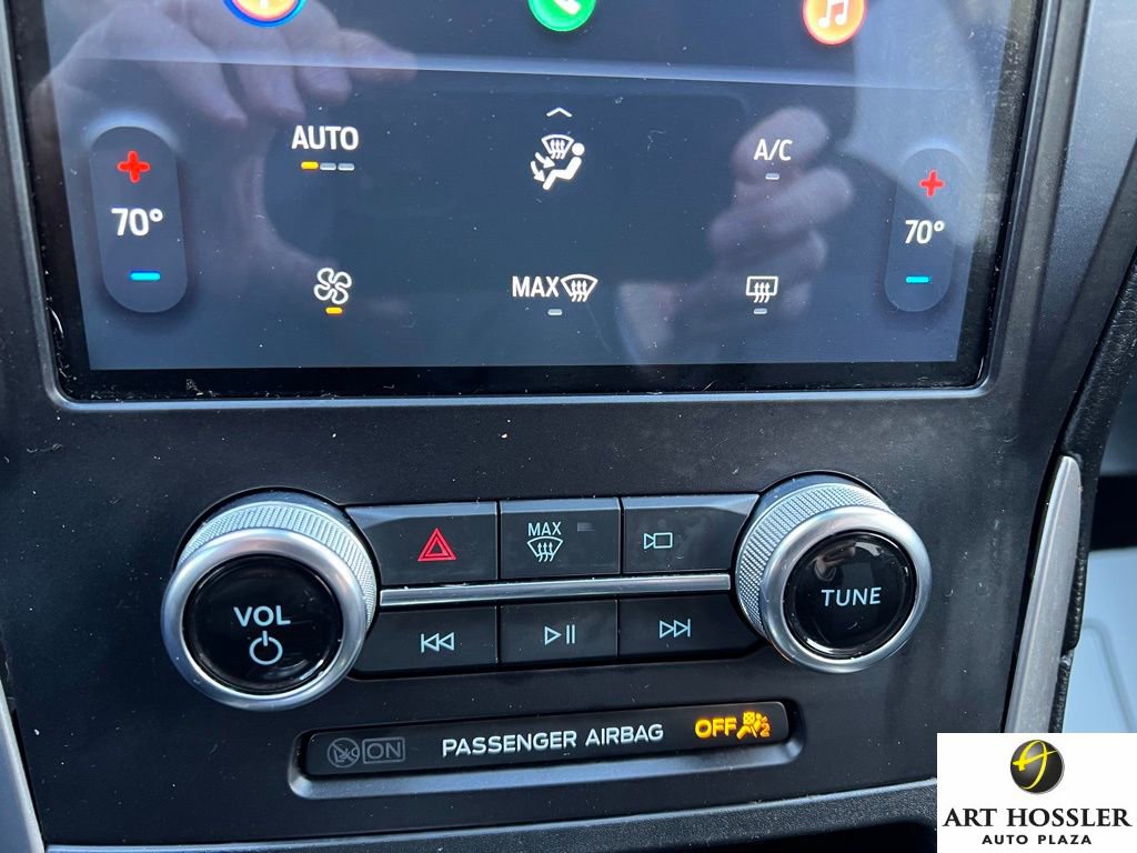 Used 2024 Ford Edge SE image 32