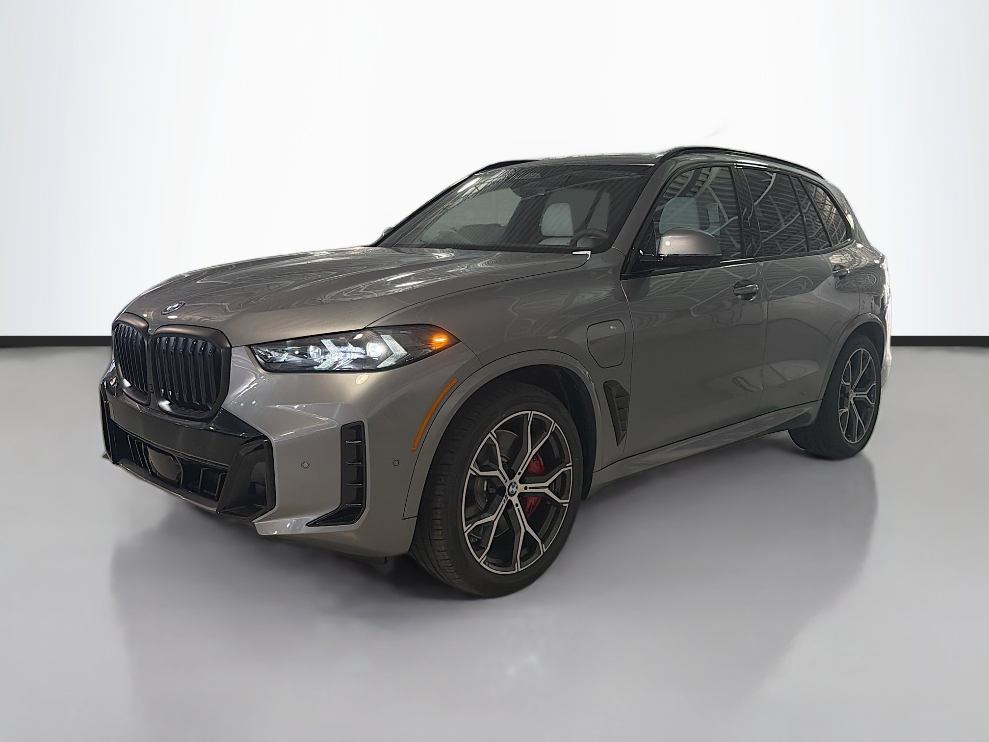 New 2026 BMW X5 xDrive50e w/ M Sport Package image 7