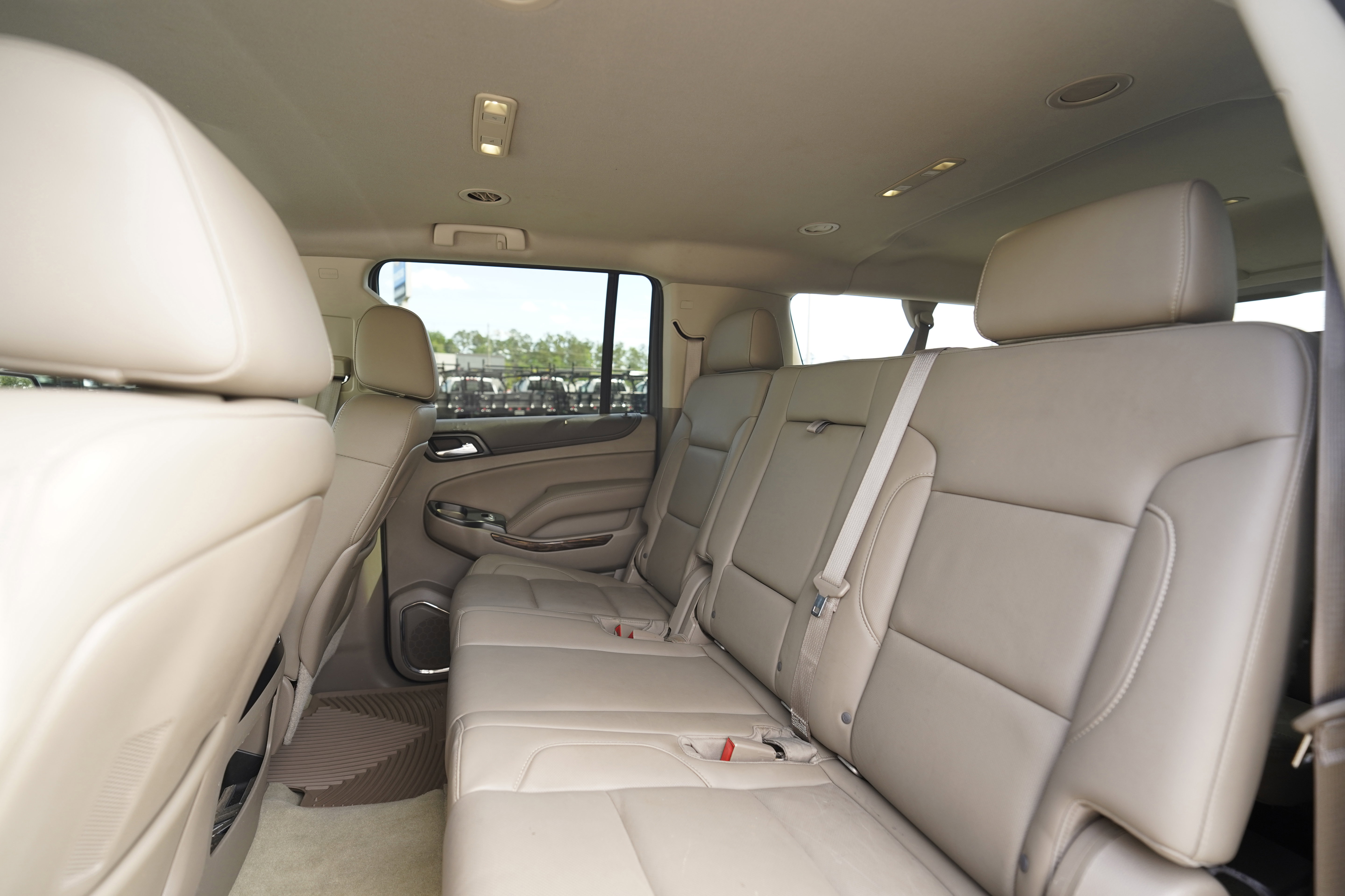 Used 2016 GMC Yukon XL SLT image 9
