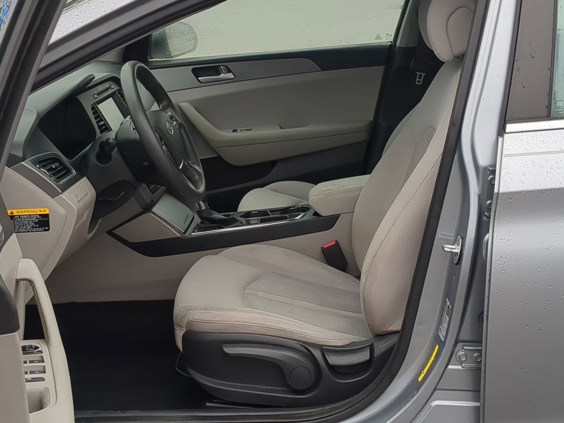 Used 2016 Hyundai Sonata SE w/ Cargo Package image 11